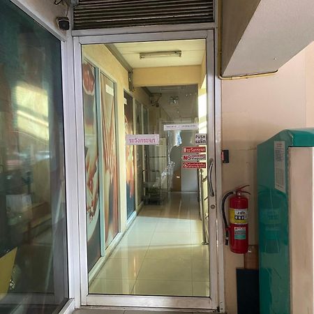 Apartamento Ladapan Mansion Nonthaburi Exterior foto